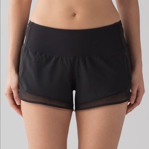 Lululemon mind over miles running short